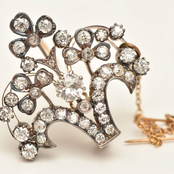 Mid C20th Diamond Brooch Sold £1,000
