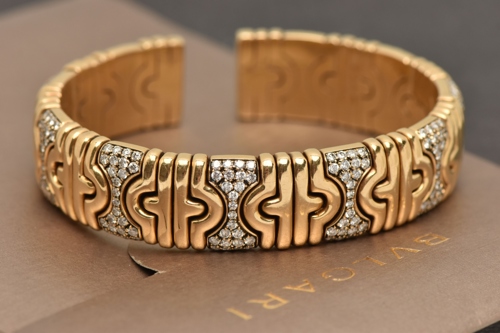 The Bulgari Parentesi cuff bracelet which sold at £9,600.
