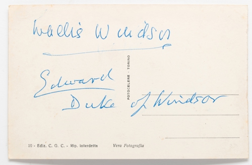Autographs of the Duke and Duchess of Windsor on the back of a postcard.